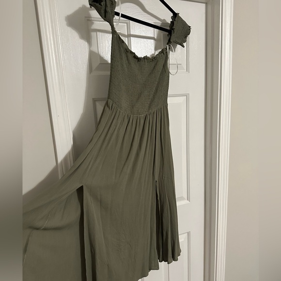 Lulus green Midi Dress - Picture 2 of 5